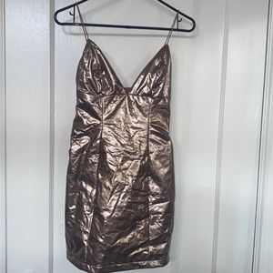 Metallic roles, gold party, spaghetti, strap dress